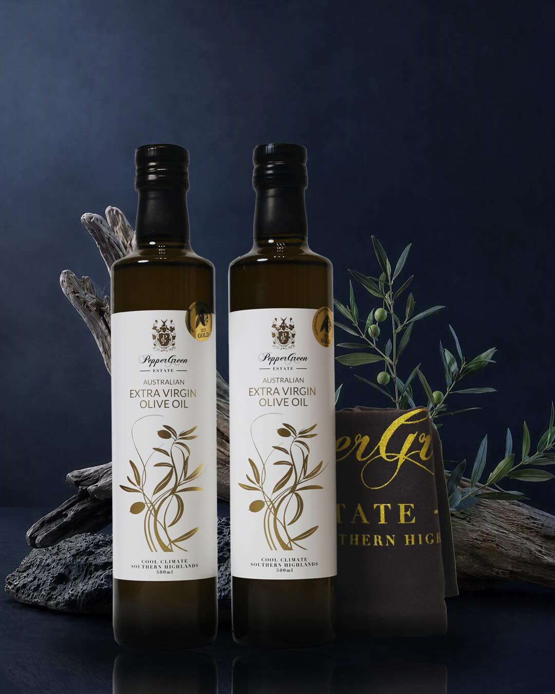 EVOO Gift Pack for Father's Day, two 500ml bottles of PepperGreen Estate Australian Extra Virgin Olive Oil with linen tea towel